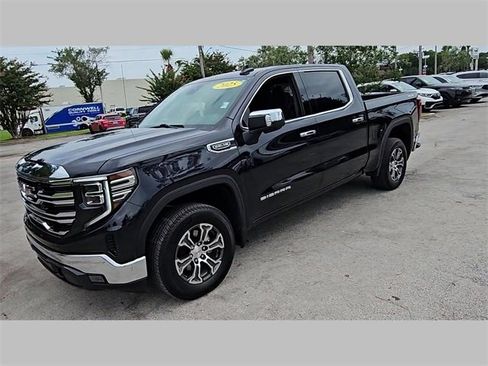 Used 2025 GMC Sierra 1500 SLT image 33