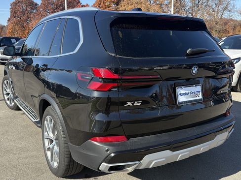 Used 2025 BMW X5 xDrive50e image 8