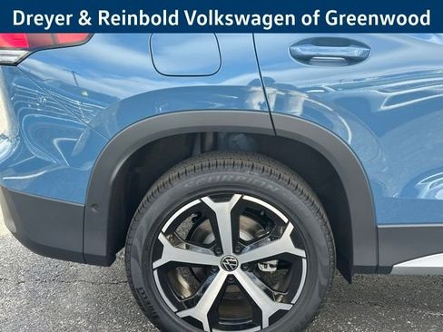 New 2026 Volkswagen Tiguan SE image 9