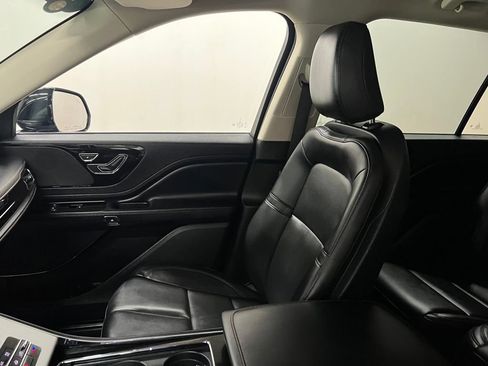 Used 2023 Lincoln Aviator AWD image 28