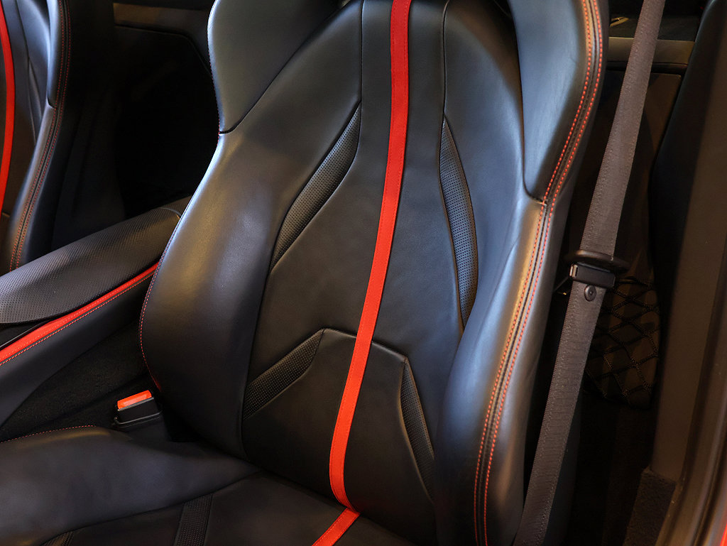 Certified 2018 Ferrari 812 Superfast RWD image 49