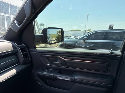 Used 2019 RAM 1500 Limited w/ Advanced Safety Group RWD image 31
