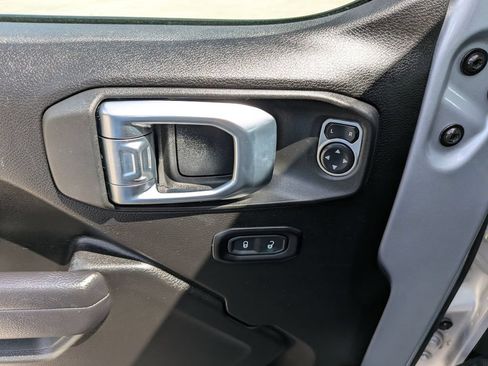 Used 2023 Jeep Wrangler Unlimited Sport AWD/4WD image 20