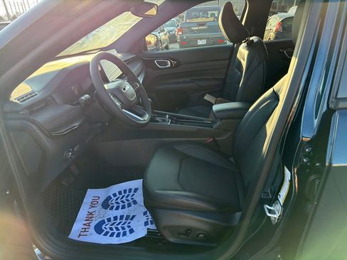 New 2026 Jeep Compass Trailhawk image 9