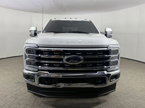 Used 2023 Ford F350 Lariat w/ FX4 Off-Road Package AWD/4WD image 2