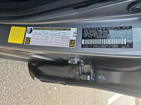 Used 2023 Toyota Crown Limited image 35