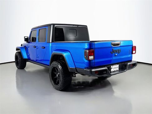 Used 2022 Jeep Gladiator Willys image 8
