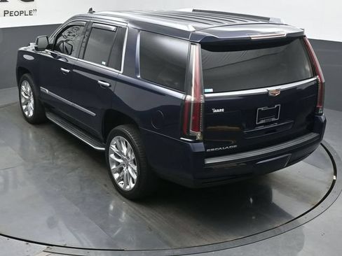 Used 2020 Cadillac Escalade Luxury AWD/4WD image 42
