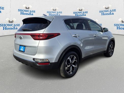 Used 2022 Kia Sportage LX image 8