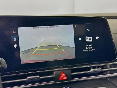 Used 2024 Hyundai Elantra SEL image 10