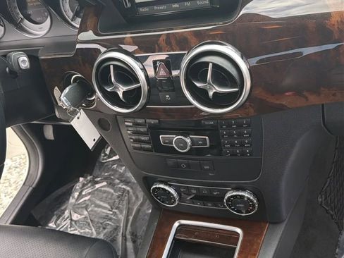 Used 2015 Mercedes-Benz GLK 350 2WD image 35