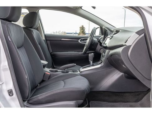 Used 2019 Nissan Sentra SV image 11