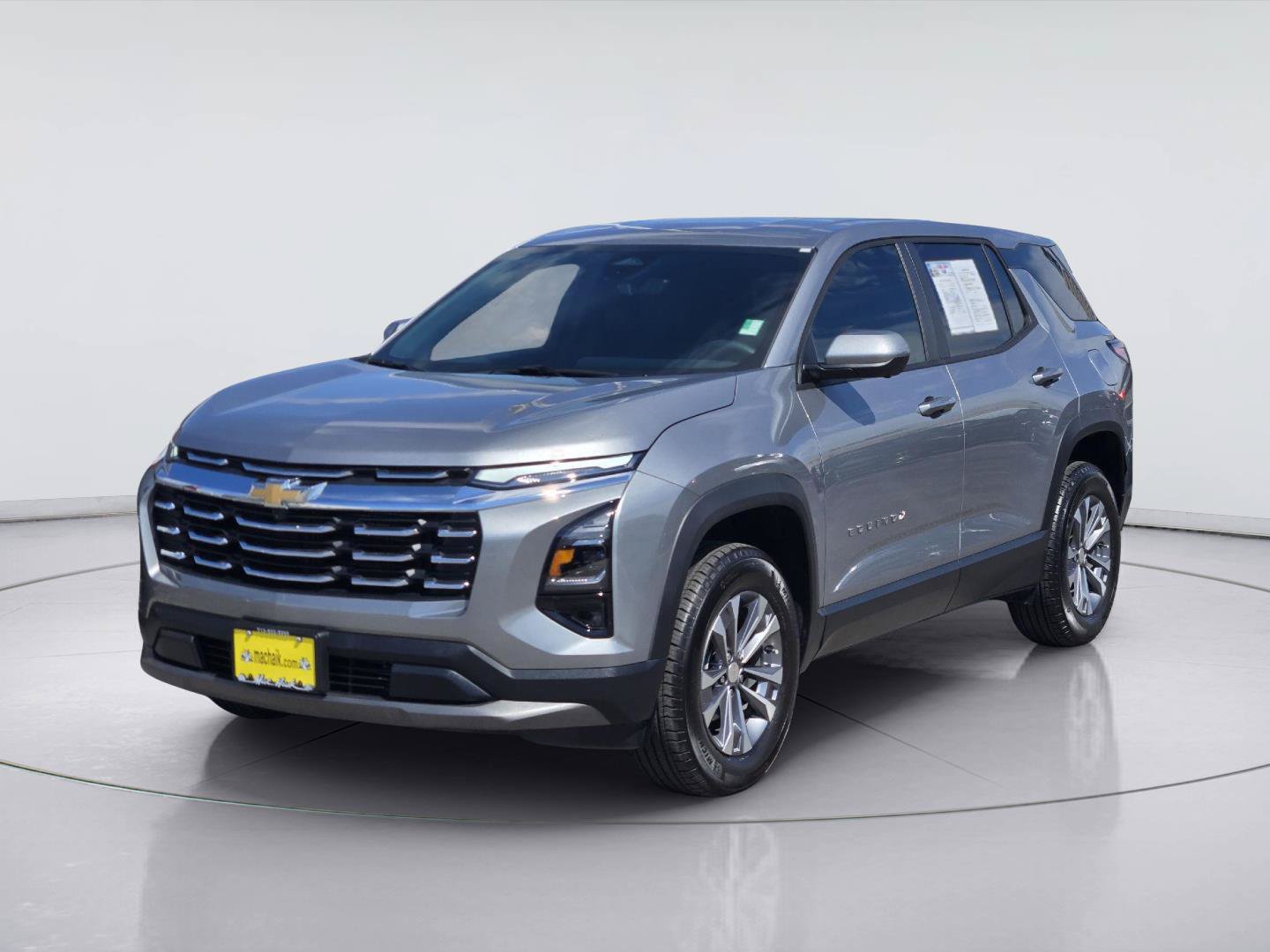 Used 2026 Chevrolet Equinox LT w/ Convenience Package II AWD/4WD image 1