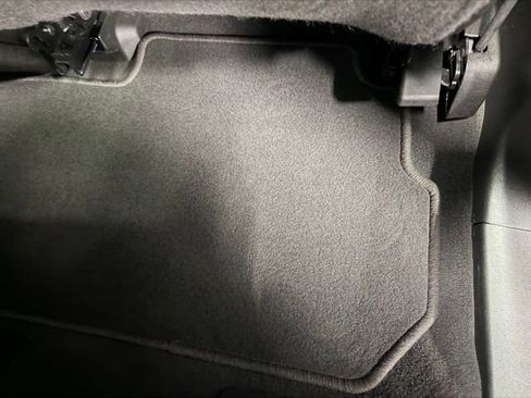 Used 2025 Cadillac XT5 Premium Luxury image 25