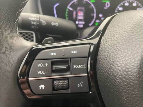 Used 2025 Honda Civic Sport Touring image 21