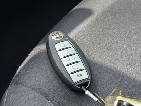 Used 2025 Nissan Altima 2.5 SV FWD image 23