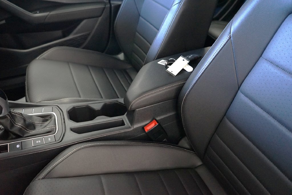 Used 2023 Volkswagen Jetta SE FWD image 26