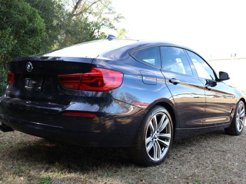 Used 2017 BMW 330i Gran Turismo xDrive image 5