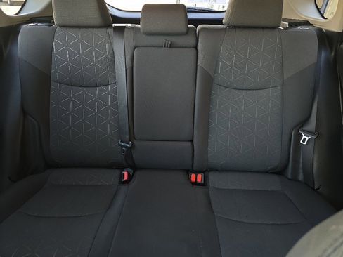 Used 2020 Toyota RAV4 XLE image 30