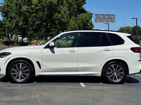 Used 2023 BMW X5 xDrive40i w/ M Sport Package AWD/4WD image 8