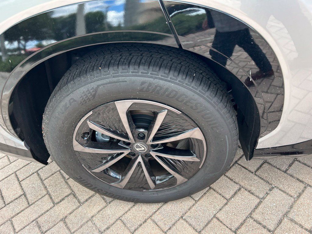Used 2026 Lexus RZ 350e 2WD w/ Convenience Package image 10
