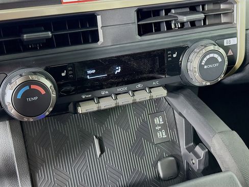 New 2025 Toyota Tacoma SR5 AWD/4WD image 15