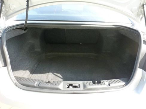 Used 2010 Ford Taurus SEL AWD/4WD image 15