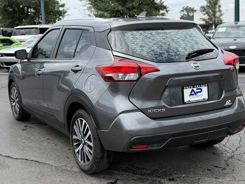 Used 2021 Nissan Kicks SV FWD image 4