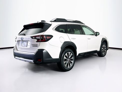 Used 2024 Subaru Outback Touring XT image 9