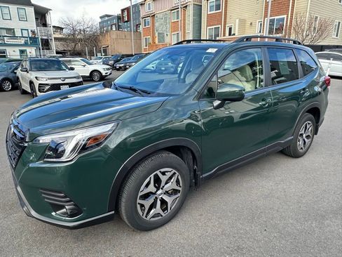 Certified 2023 Subaru Forester Premium image 4