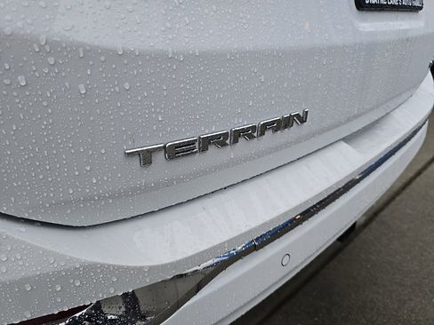 Used 2018 GMC Terrain Denali w/ Advanced Safety Package image 38