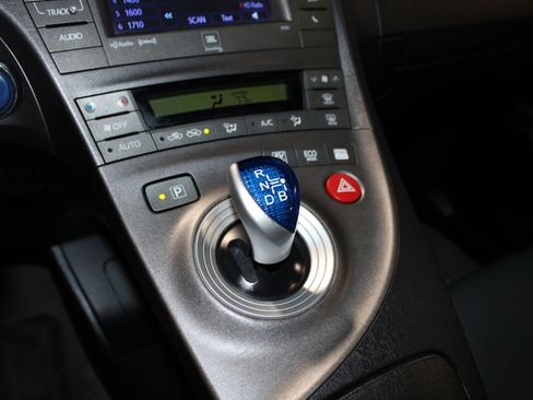 Used 2013 Toyota Prius Four FWD image 18