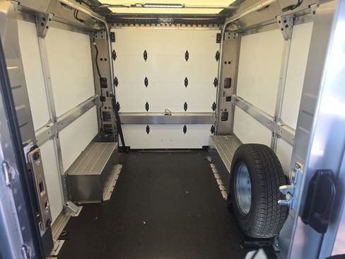 New 2025 Chevrolet Brightdrop 400 image 12