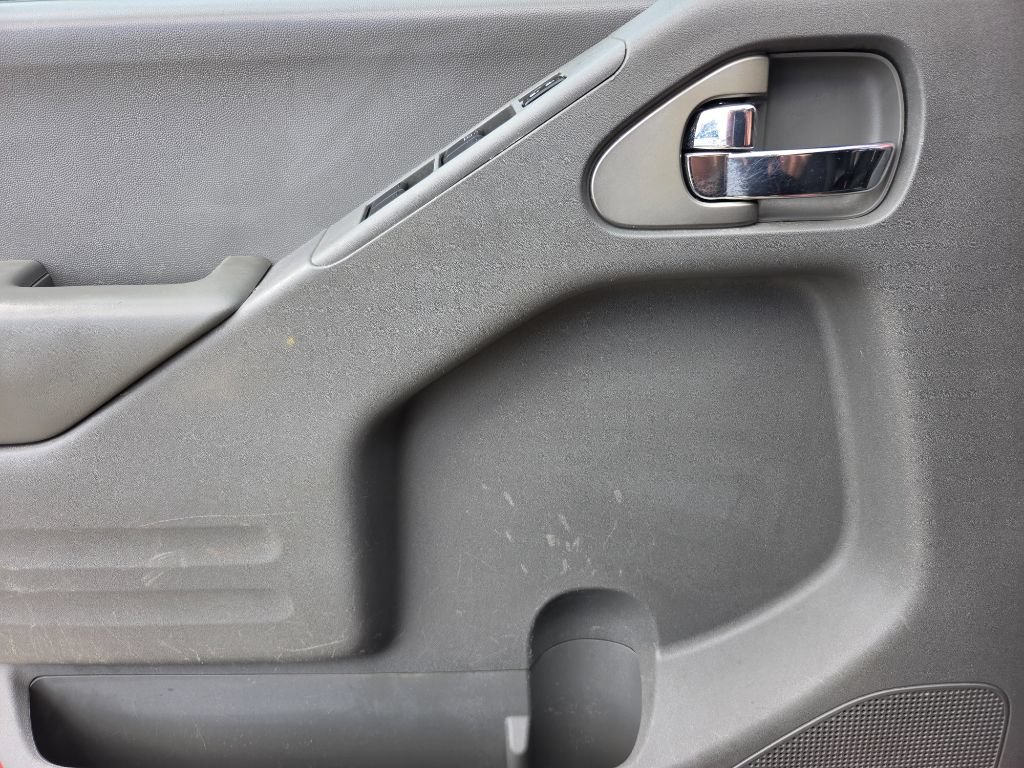 Used 2017 Nissan Frontier Desert Runner RWD image 14