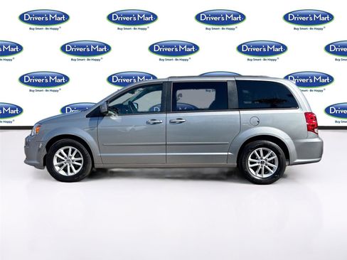 Used 2016 Dodge Grand Caravan SXT image 5