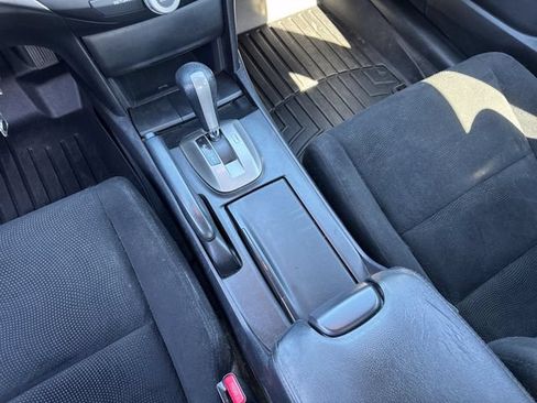 Used 2010 Honda Accord EX image 17