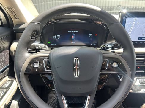 New 2025 Lincoln Corsair Grand Touring AWD/4WD image 26