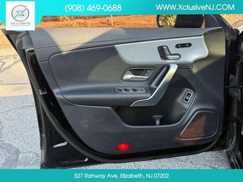 Used 2021 Mercedes-Benz CLA 250 image 7