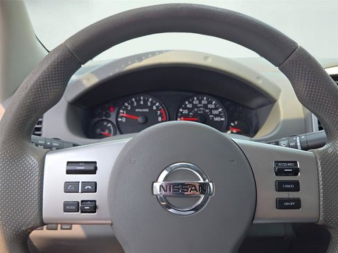 Used 2021 Nissan Frontier SV w/ Midnight Edition Floor Mats RWD image 31