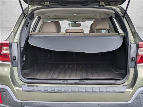 Used 2018 Subaru Outback 2.5i Limited AWD/4WD image 6