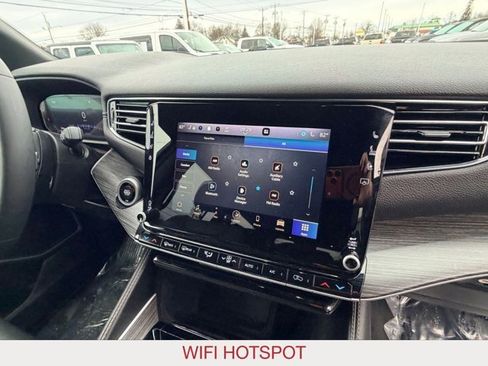 Used 2023 Jeep Wagoneer Series III w/ Preferred Equipment Group image 12