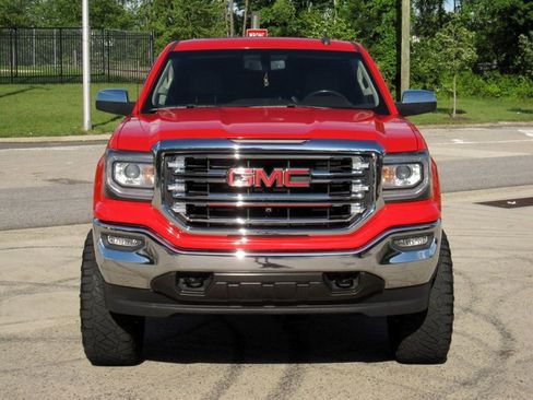 Used 2018 GMC Sierra 1500 SLT w/ SLT Premium Package image 5