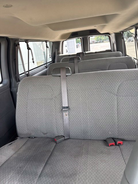 Used 2025 Chevrolet Express 3500 LT w/ LT Preferred Equipment Group RWD image 18