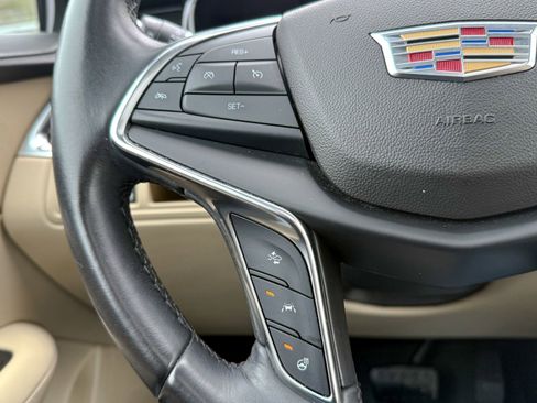 Used 2018 Cadillac XT5 Luxury w/ Driver Awareness Package image 25