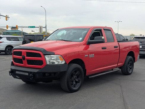 Used 2018 RAM 1500 ST w/ SXT Appearance Group AWD/4WD image 10