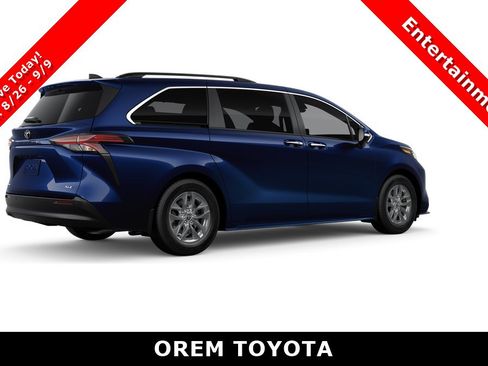 New 2026 Toyota Sienna XLE AWD/4WD image 10