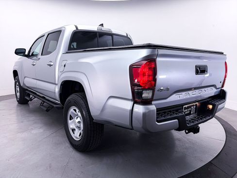 Used 2023 Toyota Tacoma SR AWD/4WD image 12
