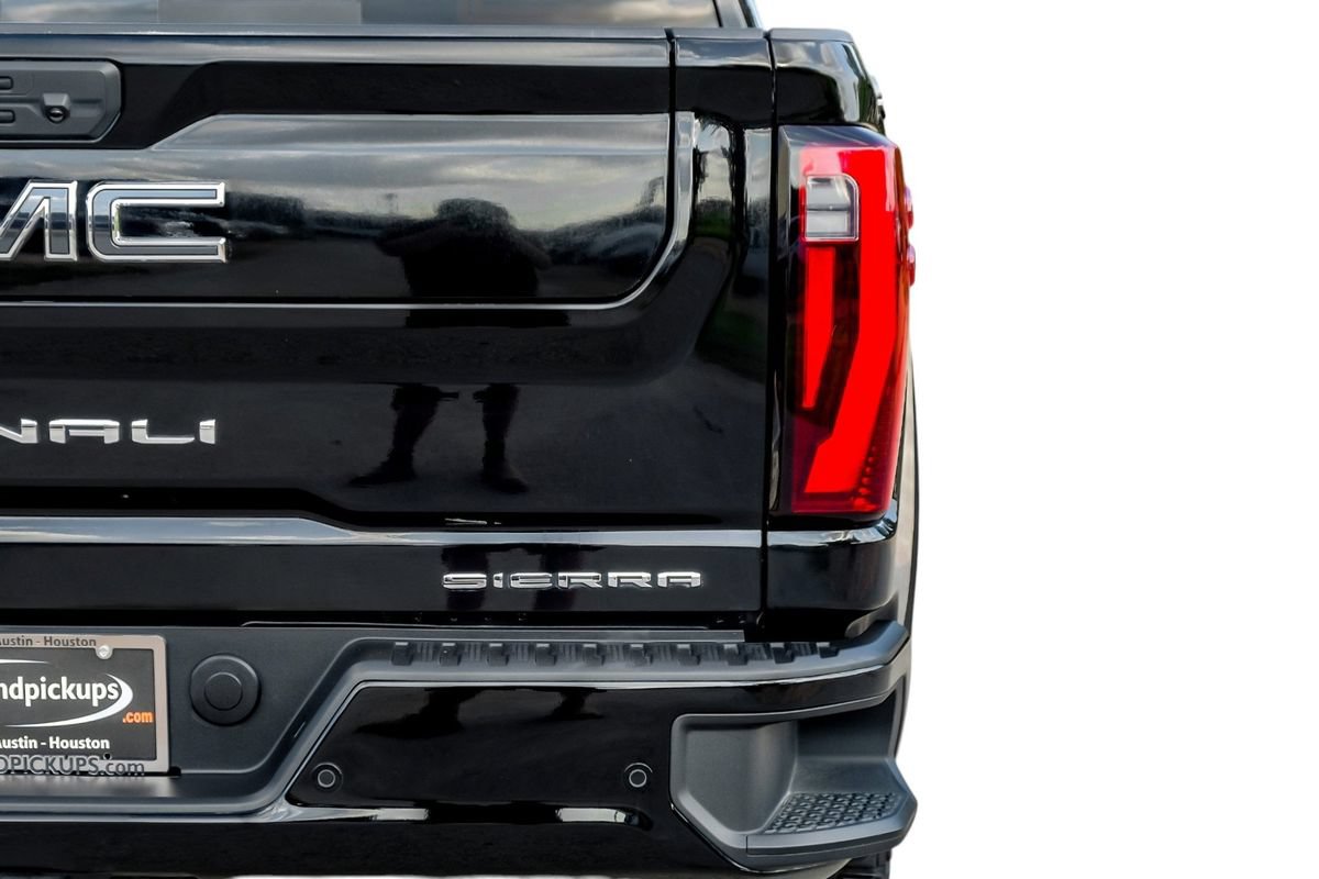 Used 2024 GMC Sierra 2500 Denali Ultimate AWD/4WD image 53