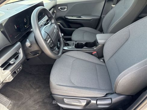 Used 2025 Kia K4 LXS image 17