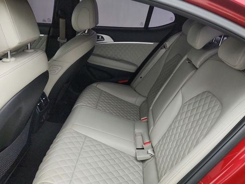 Used 2022 Genesis G70 3.3T RWD image 22
